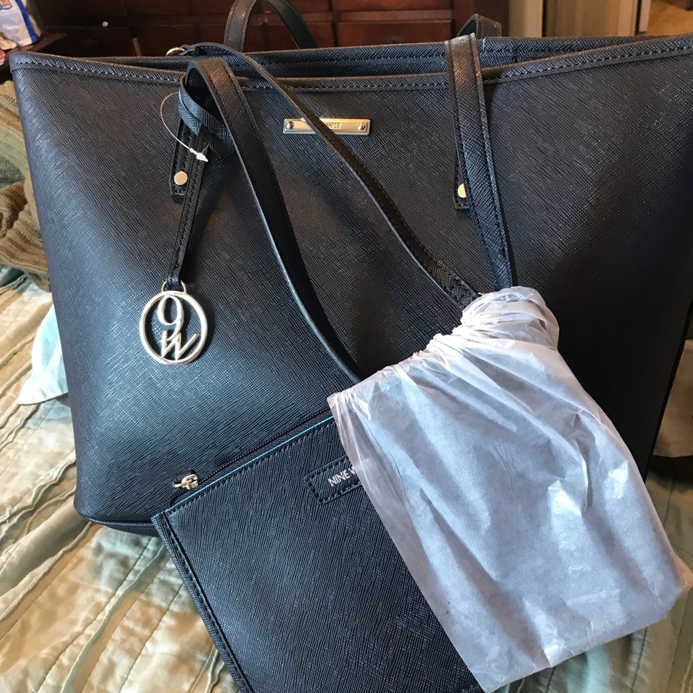 Nine West navy blue purse!